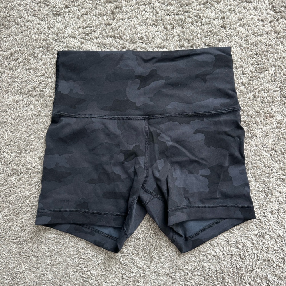 Lululemon Wunder train 4” short